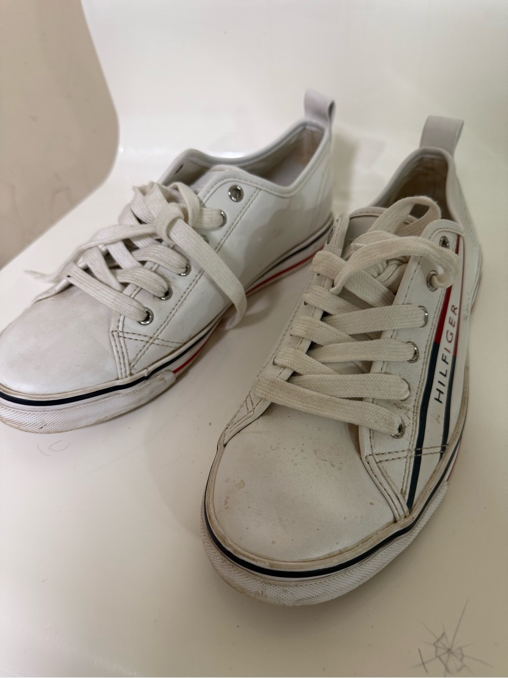 Tommy Hilfiger White Low-Top Sneakers with Red & Blue Stripe